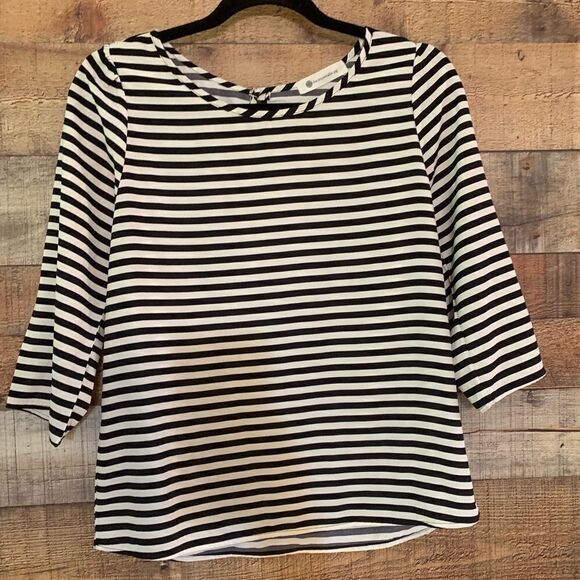 The‎ Impeccable Pig black and white top, size small - Picture 1 of 6